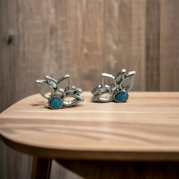 Turquoise Stone Bohemian Silver Stud Earrings - Picture 5 of 5